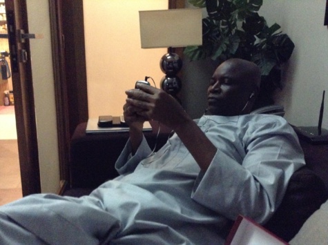 Inconditionnel ami du Président Macky Sall : Harouna Dia toujours scotché à son téléphone 