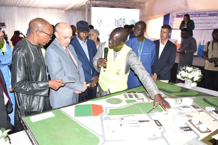 Photos / Visite de chantier de la station d’épuration de Cambérène : Le président de la Bid, Dr. Muhammad Sulaiman Al Jasser et le DG de l’ONAS, Mamadou Mamour Diallo