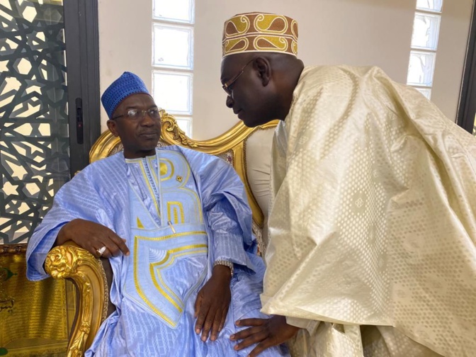 Ziarra annuelle de la famille omarienne : Une délégation du PDS était chez le Khalife Thierno Madani Tall. Ziarra annuelle de la famille omarienne : Une délégation du PDS était chez le Khalife Thierno Madani Tall.