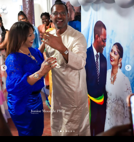 Anniversaire : La déclaration émouvante de Mame Boye Diao à son épouse (Photos) Anniversaire : La déclaration émouvante de Mame Boye Diao à son épouse (Photos)