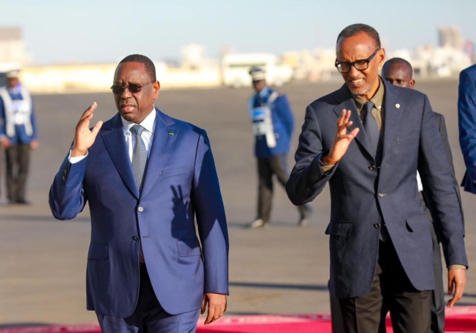 Le président Kagame à Dakar pour le Sommet sur le financement des infrastructures en Afrique : Macky Sall à l’accueil Le président Kagame à Dakar pour le Sommet sur le financement des infrastructures en Afrique : Macky Sall à l’accueil