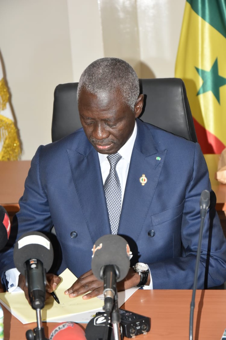 Assemblée nationale: Le président Amadou Mame Diop préside une signature d’accord de dons