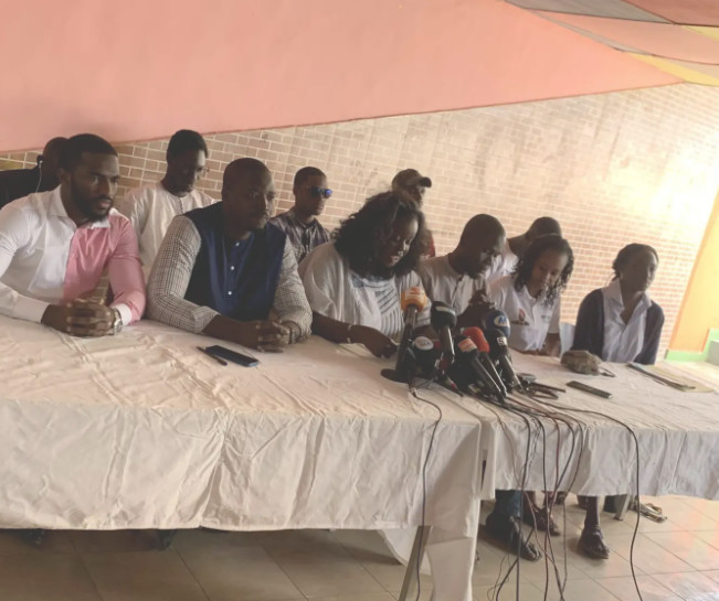 Fonds force covid-19: «Sunu'y milyaar du rees» annonce le dépôt d'une plainte au parquet Fonds force covid-19: «Sunu'y milyaar du rees» annonce le dépôt d'une plainte au parquet