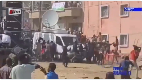 Échauffourées au meeting de BBY à Pikine