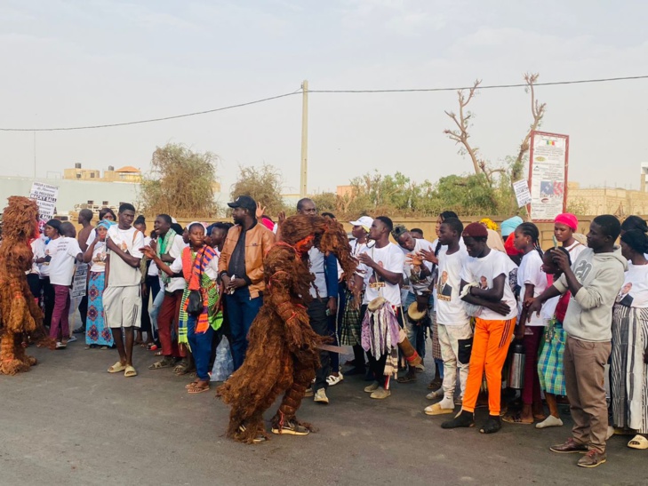 Photos/ Idrissa Seck et la Communauté casamançaise au cœur de l’accueil du Président de la République, Macky Sall, à Thiès Photos/ Idrissa Seck et la Communauté casamançaise au cœur de l’accueil du Président de la République, Macky Sall, à Thiès
