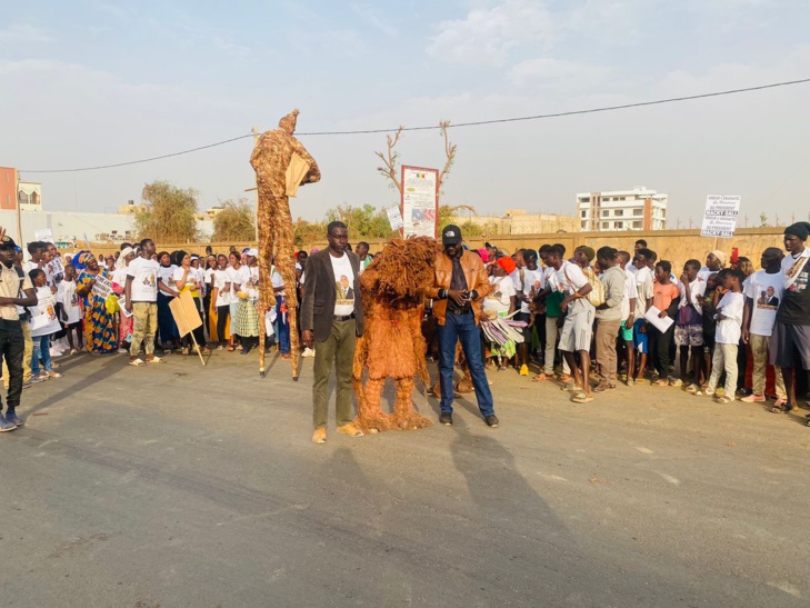 Photos/ Idrissa Seck et la Communauté casamançaise au cœur de l’accueil du Président de la République, Macky Sall, à Thiès Photos/ Idrissa Seck et la Communauté casamançaise au cœur de l’accueil du Président de la République, Macky Sall, à Thiès