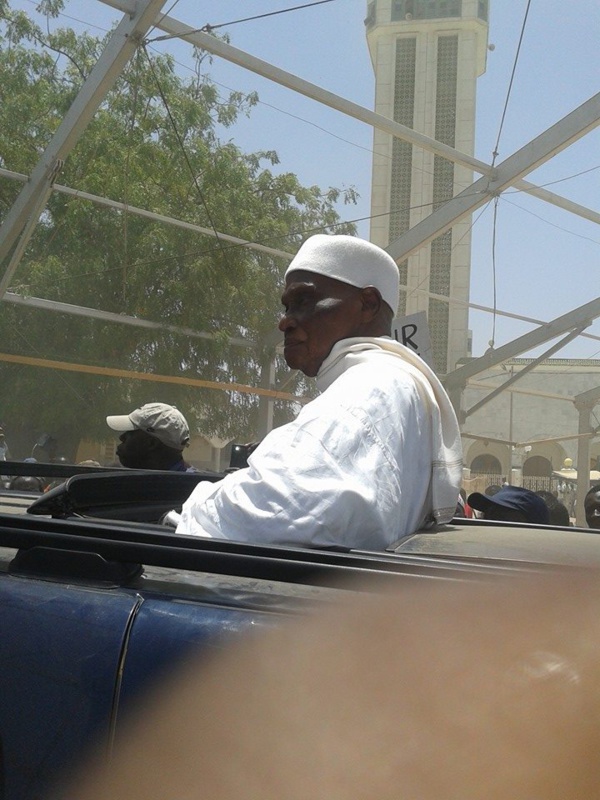 Me Wade de retour à Dakar