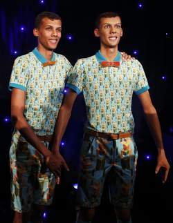 Stromae a sa statue au musée Grévin