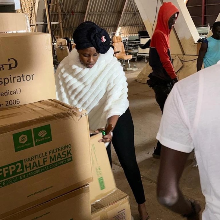 Actions humanitaires: Gabrielle Kane va convoyer 14 tonnes de matériels médicaux et une ambulance en Turquie Actions humanitaires: Gabrielle Kane va convoyer 14 tonnes de matériels médicaux et une ambulance en Turquie