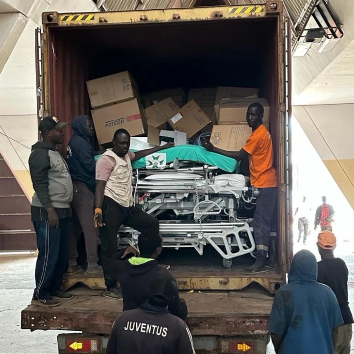 Actions humanitaires: Gabrielle Kane va convoyer 14 tonnes de matériels médicaux et une ambulance en Turquie