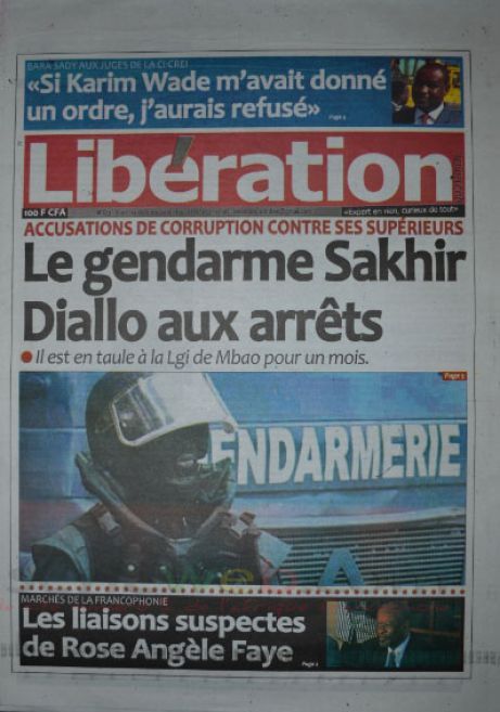 A la Une du Journal Libération du mardi 14 octobre 2014