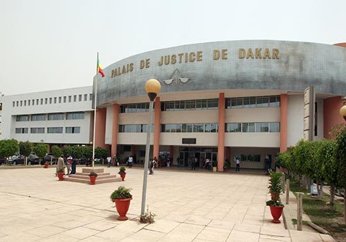 Parce qu’elle menaçait de la dénoncer à la Police, Oumou Khayri Dieng assomme sa victime avant de lui mordre la lèvre inférieure