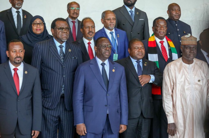 Union Africaine : un Livre d’or de Macky Sall remis aux chefs d’ Etat Union Africaine : un Livre d’or de Macky Sall remis aux chefs d’ Etat