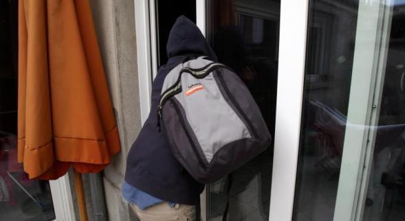 Un voleur mystérieux sème la panique dans la ville de Guéoul, département de Kébémer