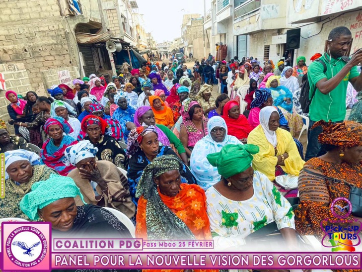 Après financement de 15 millions à 300 femmes de la Banlieue: Fatou Thiam Sarr enrôle 15 responsables « Gueum Sa Bopp » de Pikine Après financement de 15 millions à 300 femmes de la Banlieue: Fatou Thiam Sarr enrôle 15 responsables « Gueum Sa Bopp » de Pikine