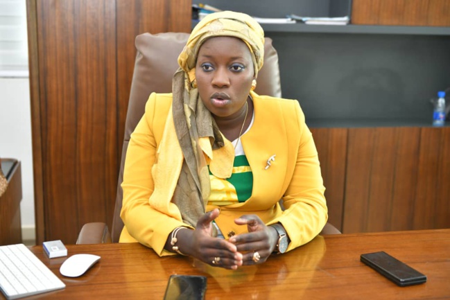 Awa Diagne, Directrice des ressources humaines au  Ministère de la Santé: « Il est difficile de chiffrer l’ampleur de cette fuite des cerveaux »