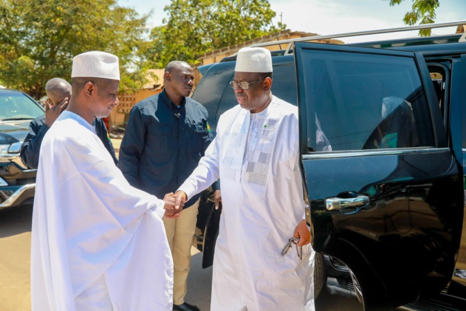 Tournée économique : le Chef de l’État Macky Sall a effectué la prière du vendredi à la Grande mosquée de Sédhiou.