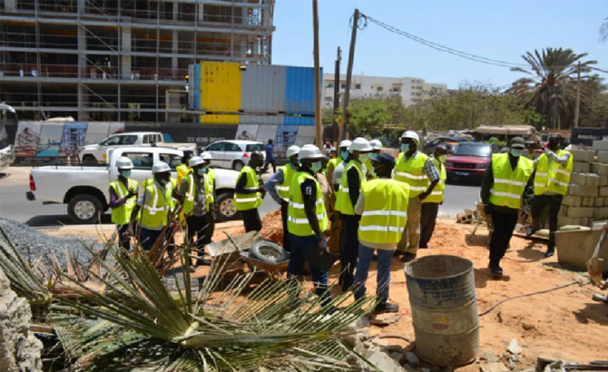 Mal payés, absence de protection, délaissés… : des ouvriers du bâtiment et des travaux publics interpellent le Président Macky Mal payés, absence de protection, délaissés… : des ouvriers du bâtiment et des travaux publics interpellent le Président Macky