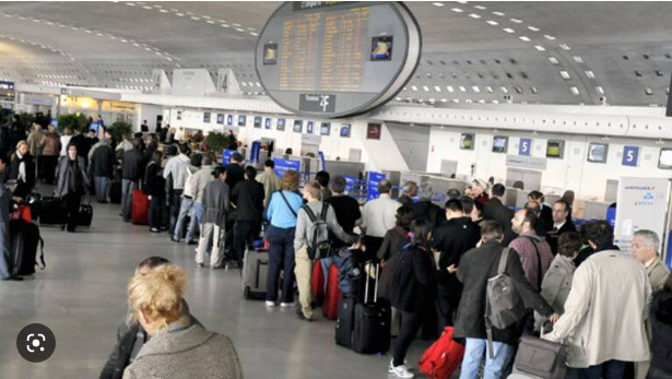 Trafic de cocaïne: Un douanier franco-sénégalais arrêté à l'aéroport Charles De Gaulle Trafic de cocaïne: Un douanier franco-sénégalais arrêté à l'aéroport Charles De Gaulle