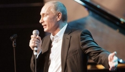 Vladimir Poutine chantant dans "The Voice" !