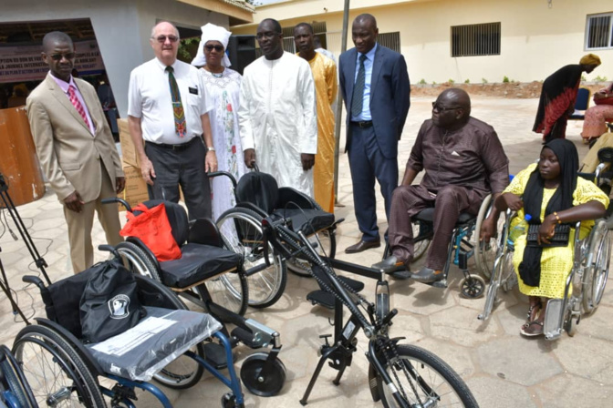 Saint-Louis / 2 000 fauteuils roulants offerts : L’association "En avant, roule" » au chevet des handicapés du Nord