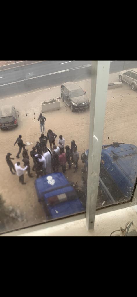 Photos / Blocus du siège du PRP: Les leaders de Yewwi Askan Wi interdits d’accès