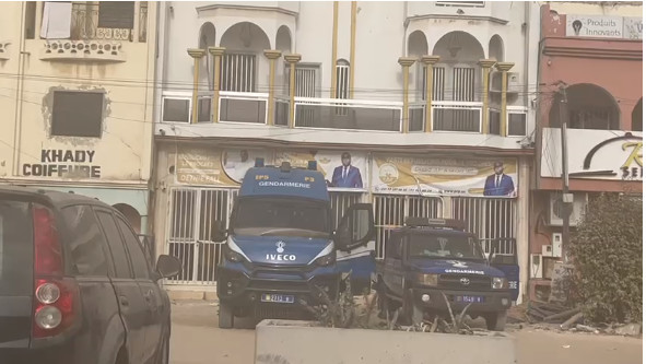Photos / Blocus du siège du PRP: Les leaders de Yewwi Askan Wi interdits d’accès