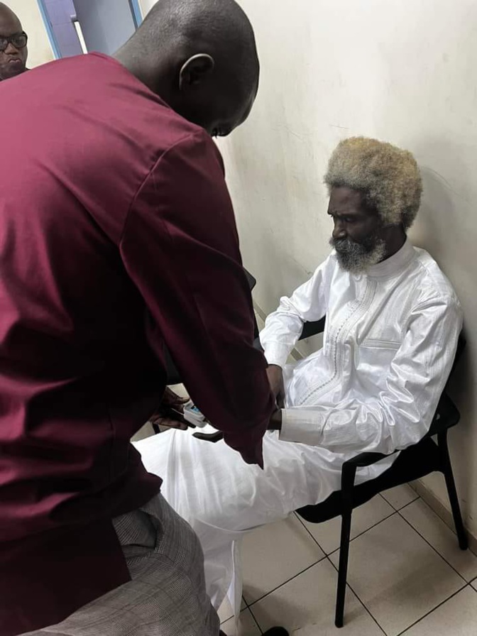 Me Cledor Ciré Ly évacué en France, après l'inhalation de gaz lacrymogène au Sénégal malgré sa santé fragile