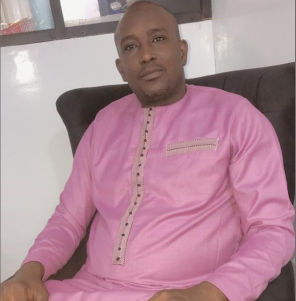 Modou Fall, responsable des patriotes de l’Apr Thiès: «La bave du crapaud n'atteint pas la blanche colombe». Modou Fall, responsable des patriotes de l’Apr Thiès: «La bave du crapaud n'atteint pas la blanche colombe».
