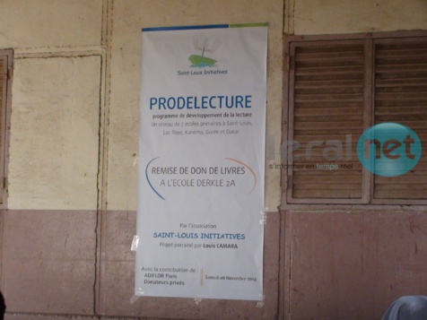 Les images de la réception des lots de livres de l'école Dérklé 2A  