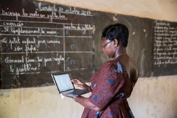 Elle allaite un bébé de quelques mois et tient des classes d’examen : Le lycée de Pambal exige la libération de Binetou Sambou