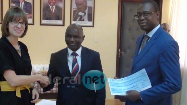 Photos+Vidéos: Cérémonie de remise de bourses d'excellence par l'Office Allemand d'Echanges Universitaires (DAAD)