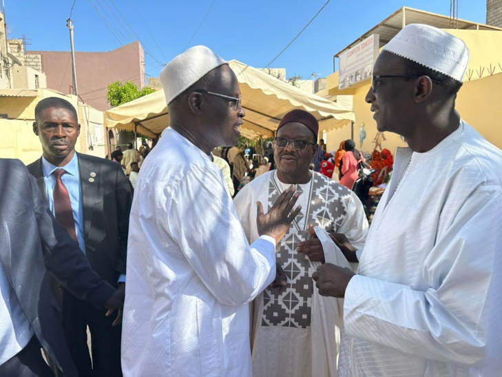 Le Premier ministre Amadou Ba a effectué hier, vendredi, une série de visites de condoléances à Dakar Le Premier ministre Amadou Ba a effectué hier, vendredi, une série de visites de condoléances à Dakar