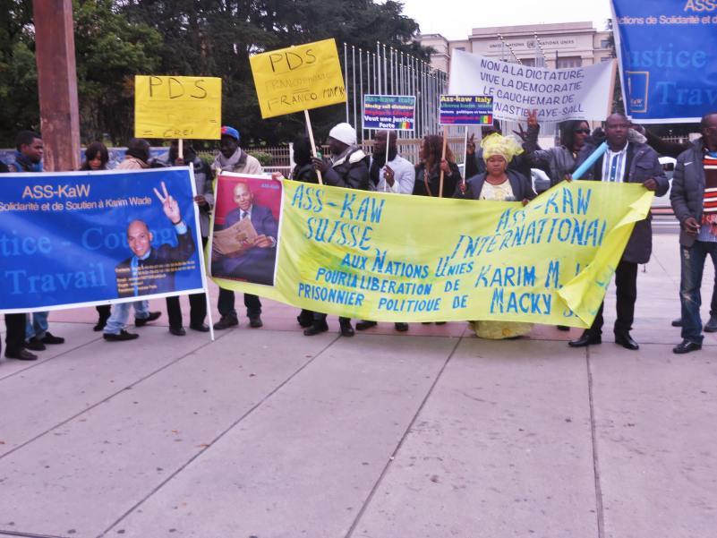 Les images de la manifestation d'Ass-KaW  devant le siège des Nations-Unis à Genève