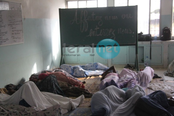 Photos - Grève de la faim des sortants de la Fastef: 27 personnes évacuées 