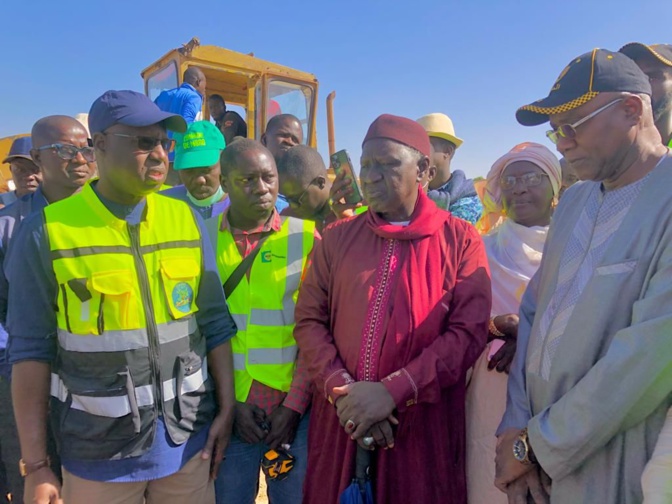 Ministre AKS, maire de Mbao : Enfin, la commune tient son bâtisseur ! Ministre AKS, maire de Mbao : Enfin, la commune tient son bâtisseur !