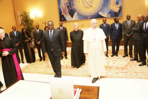 Photos-Macky Sall reçu par sa sainteté le Pape François au Vatican