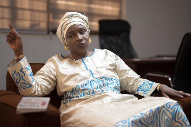 Mimi Touré refuse l'invitation du président Sall et exige la restitution de son mandat de député