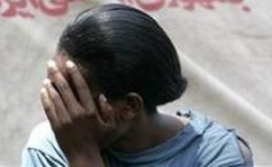 Kolda – Association de malfaiteurs et viol collectif: Une dame mariée s’échappe toute nue des mains de 5 gaillards qui commençaient à se relayer sur elle