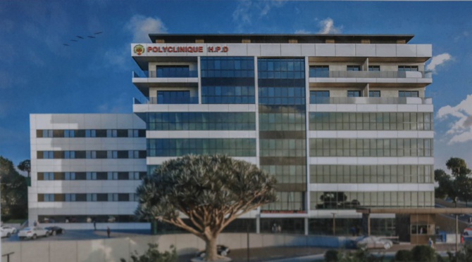 Construction de la polyclinique de l'hôpital principal de Dakar : le président Macky Sall était en visite de chantier Construction de la polyclinique de l'hôpital principal de Dakar : le président Macky Sall était en visite de chantier