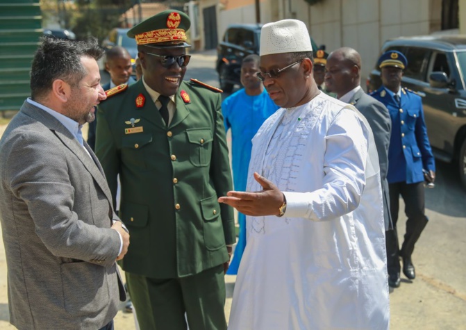 Construction de la polyclinique de l'hôpital principal de Dakar : le président Macky Sall était en visite de chantier Construction de la polyclinique de l'hôpital principal de Dakar : le président Macky Sall était en visite de chantier