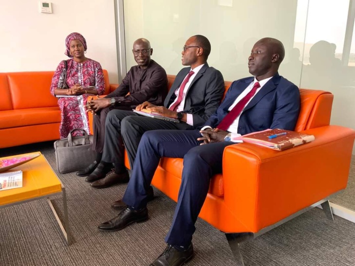 Photos/ Commerce: Rencontre entre Abdou Karim Fofana et son homologue gambien, Baboucar Joof Photos/ Commerce: Rencontre entre Abdou Karim Fofana et son homologue gambien, Baboucar Joof