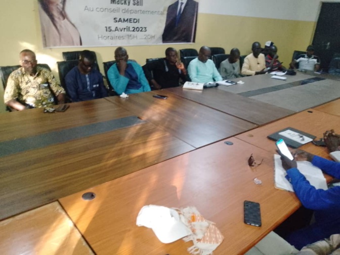 Fatick et Kaolack: Les enseignants républicains magnifient les réalisations de Macky Sall Fatick et Kaolack: Les enseignants républicains magnifient les réalisations de Macky Sall