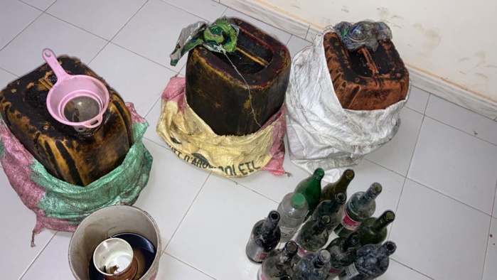 Golf Sud : Une dame interpellée avec un lot important de cocktails Molotov Golf Sud : Une dame interpellée avec un lot important de cocktails Molotov