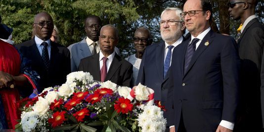  François Hollande répare les erreurs de la France au Sénégal