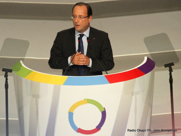 Sommet de la Francophonie : Les piques de Hollande à Sarkozy