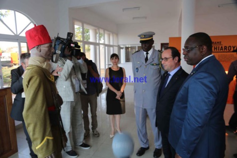 François Hollande et Macky Sall en visite  à la maison de feu Léopold Sédar Senghor (images)
