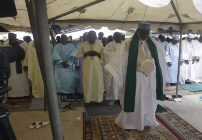Korité : L’imam de la mosquée omarienne invite les Sénégalais à préserver l’unité nationale