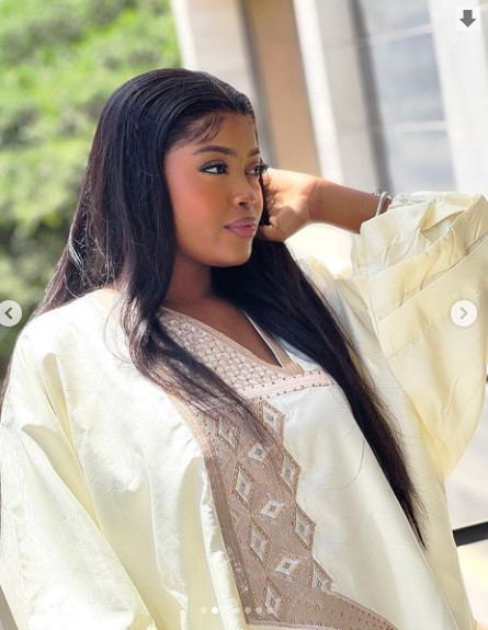 L'actrice Sonia se dévoile dans une magnifique tunique (Photos) L'actrice Sonia se dévoile dans une magnifique tunique (Photos)