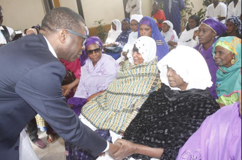 Youssou Ndour présente ses condoléances à l’épouse de Demba Dia
